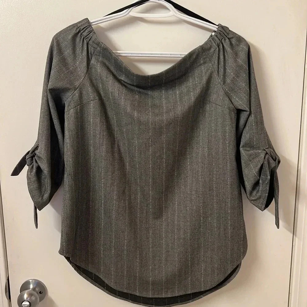 Aritzia Babaton Malik Boat Neck Blouse | Women’s Size XS - Picture 4 of 9